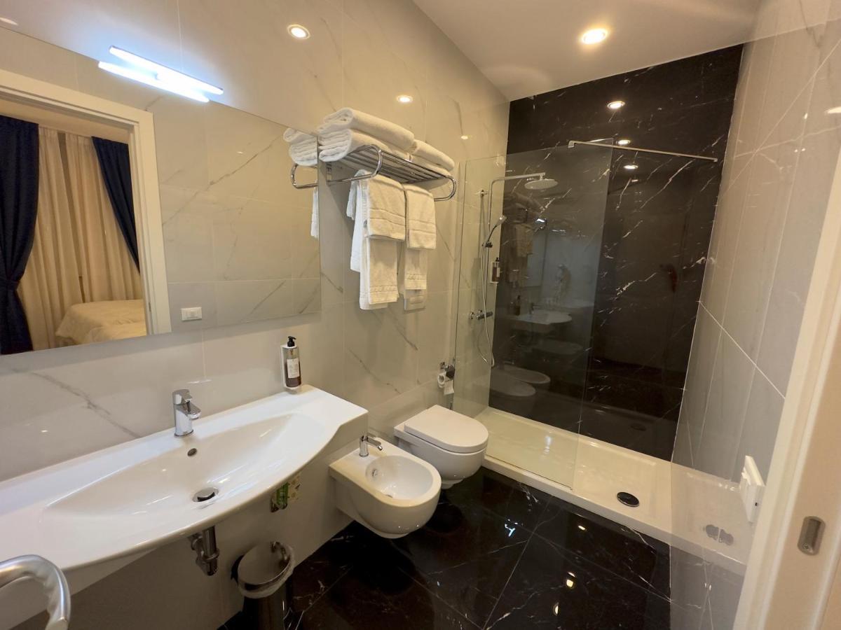 Hotel Smart Cruise Civitavecchia Luaran gambar